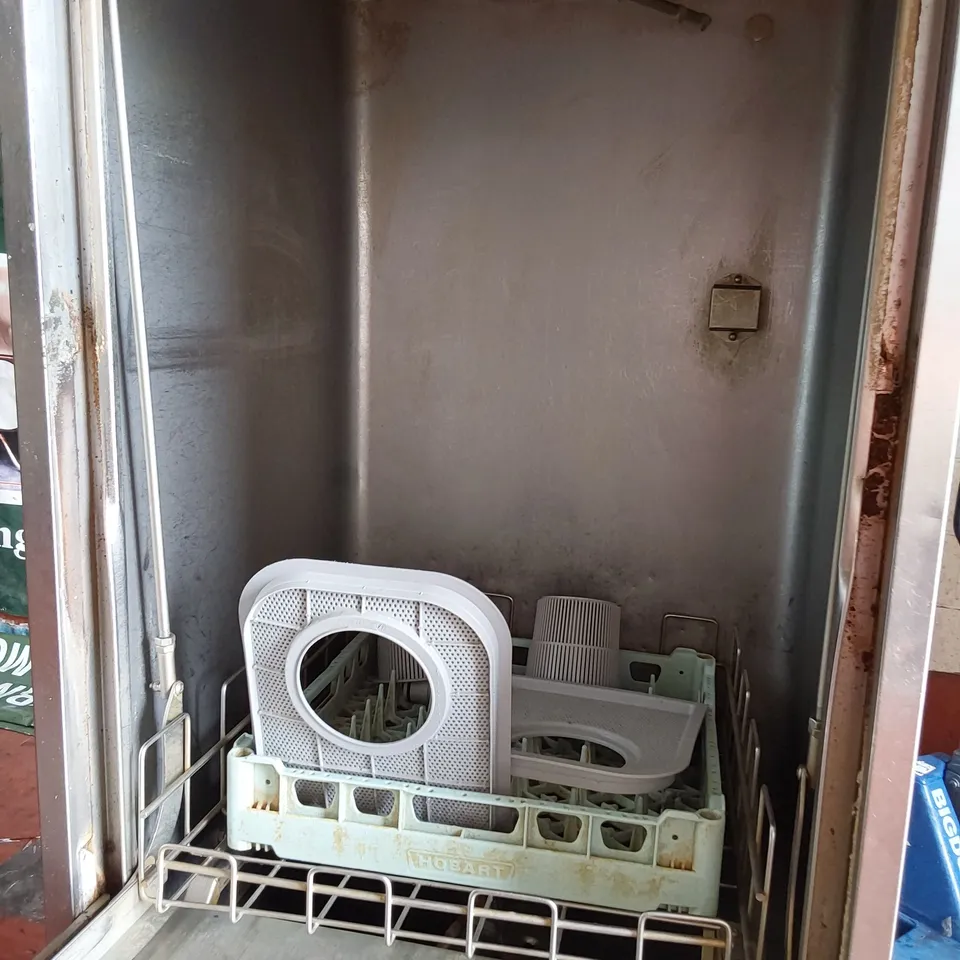 EUT PASS THROUGH FREESTANDING DISHWASHER