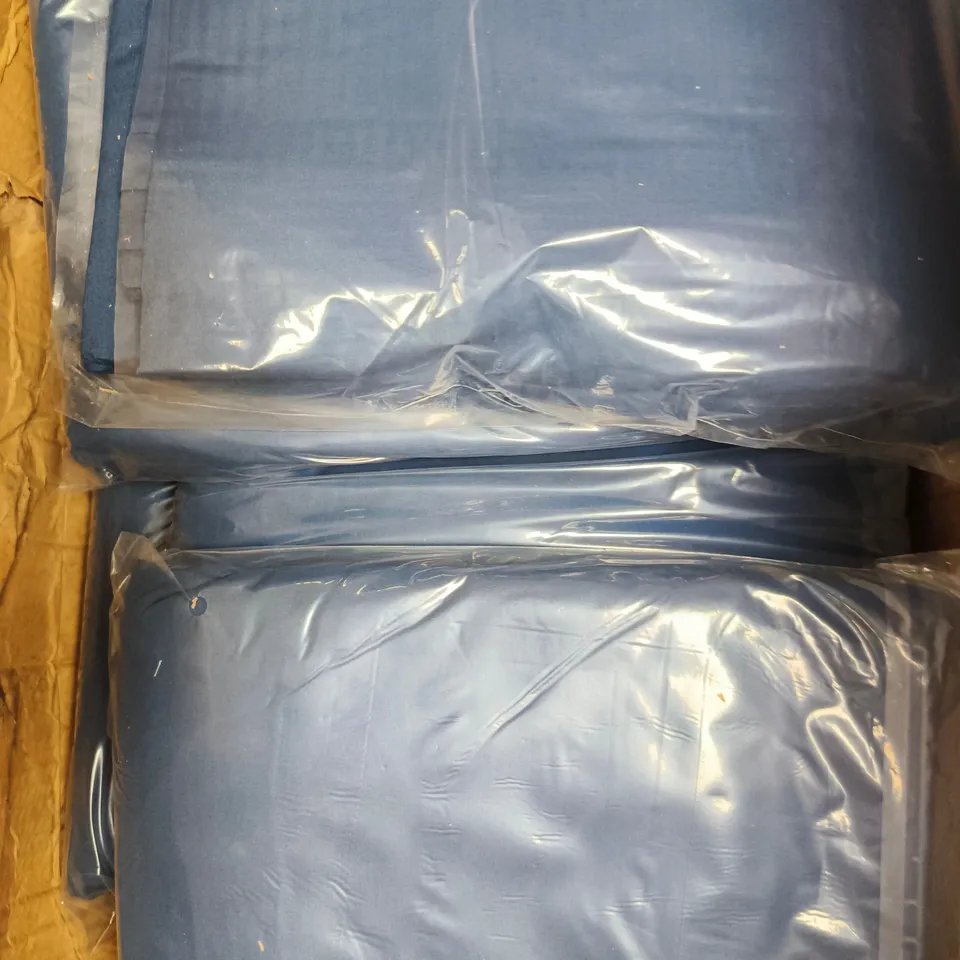 APPROXIMATELY 10 TOPAZ LUXE HOME COLLECTION DUVET COVER SETS - SUPER KING