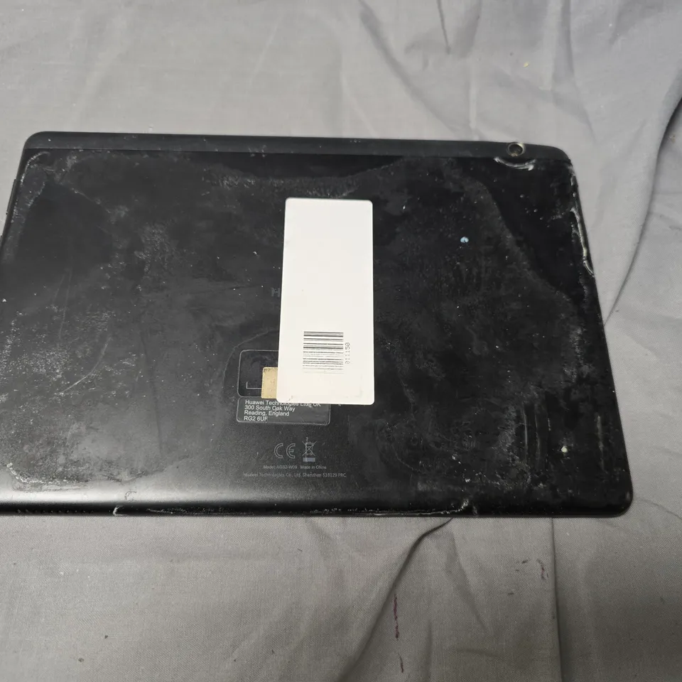 HUAWEI TABLET AGS2-W09 – BLACK, SCREEN CRACK