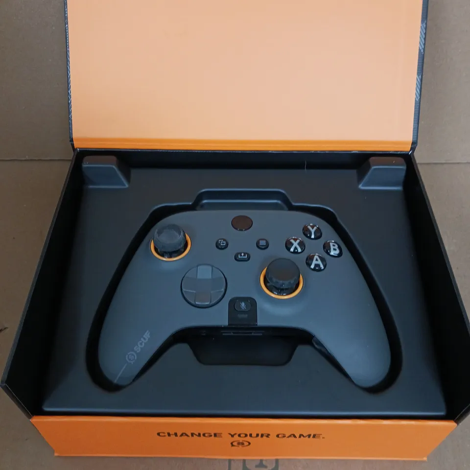 SCUF INSTINCT PRO PRE-BUILT CONTROLLER - STEEL GRAY