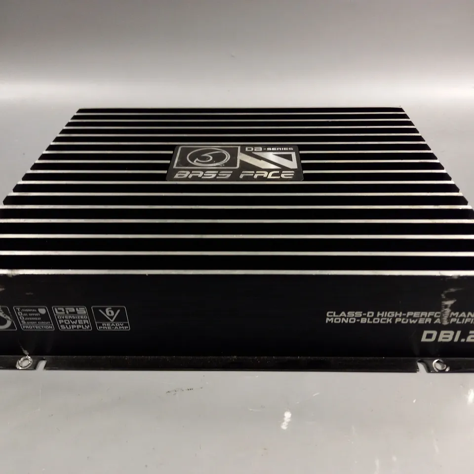 UNBOXED BASS FACE CLASS-D HIGH PERFORMANCE MONO BLOCK POWER AMPLIFIER
