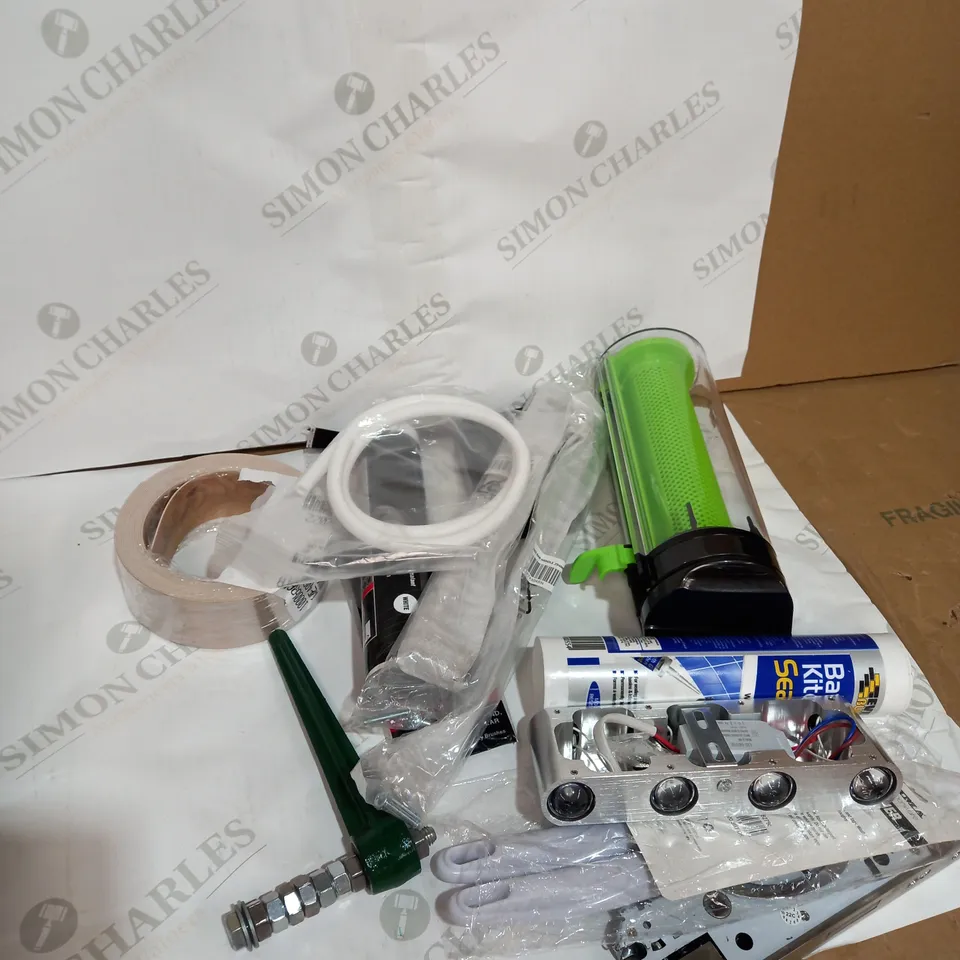 LOT OF 20 ASSORTED HOUSEHOLD ITEMS 