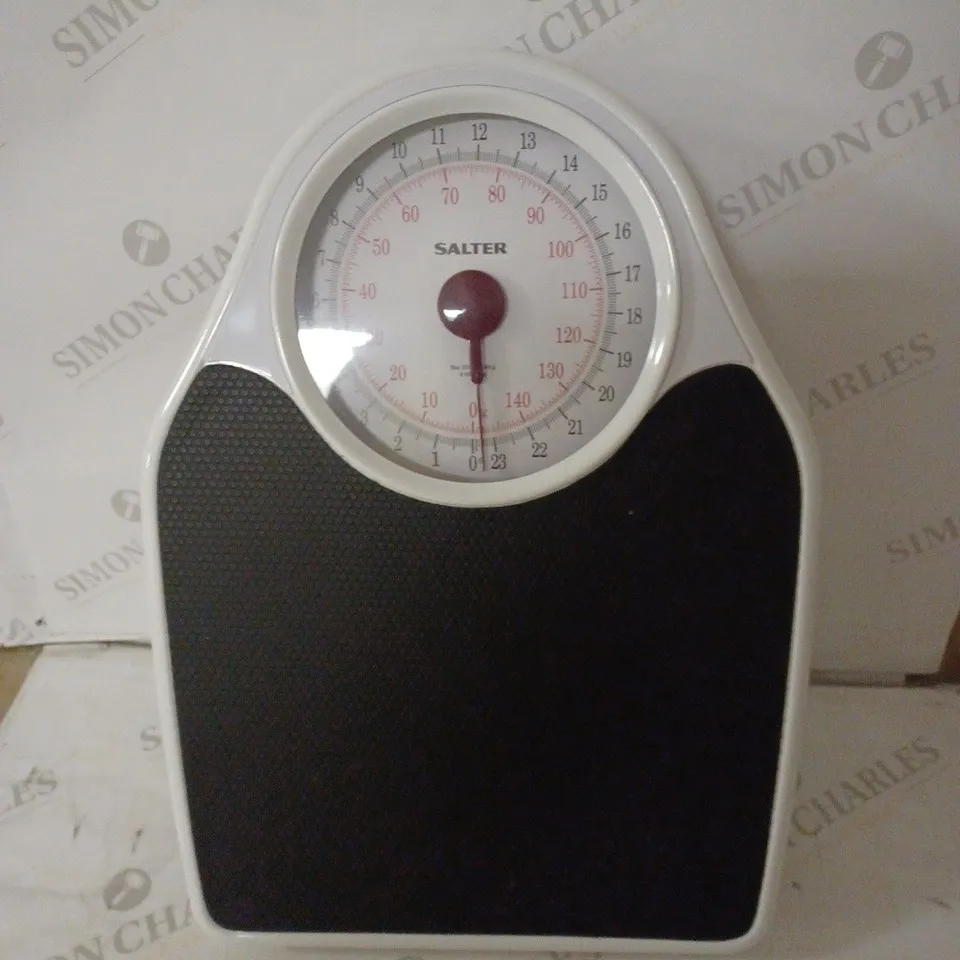 SALTER DOCTOR STYLE MECHANICAL SCALE RRP £40