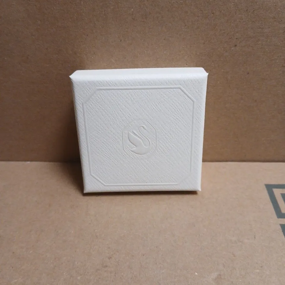 SWAROVKSI GOLD-TONE PAVÉ HOOP EARRINGS – SMALL HOOPS, PRESENTATION BOX