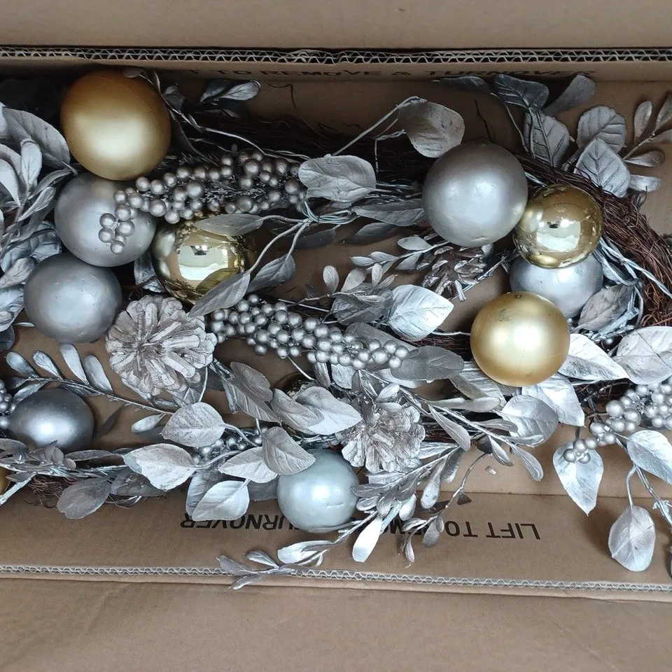 6FT CHAMPAGNE GOLD PRE LIT GARLAND RRP £39.99