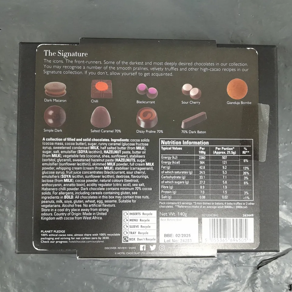 SEALED HOTEL CHOCOLAT THE SIGNATURE COLLECTION DARK SELECTION BOX