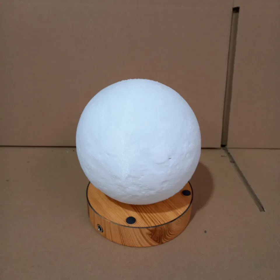 MAGNETIC LEVITATING MOON LAMP