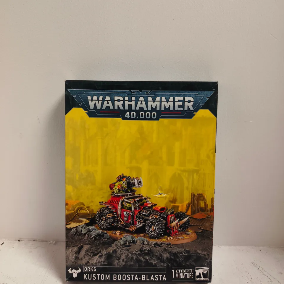 WARHAMMER 40,000 ORKS KUSTOM BOOSTA-BLASTA MINIATURE KIT – BOXED