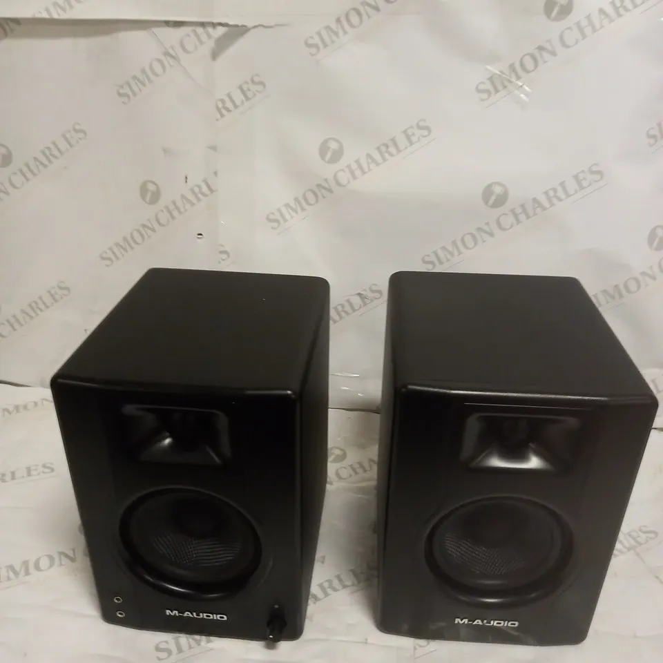 M-AUDIO BX4 - 120-WATT POWERED DESKTOP COMPUTER SPEAKERS