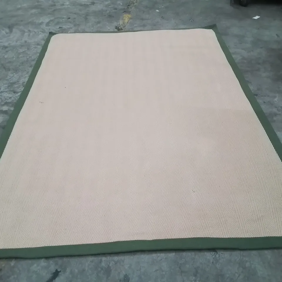 QUALITY DESIGNER AREA RUG - APPROXIMATELY 230X155CM