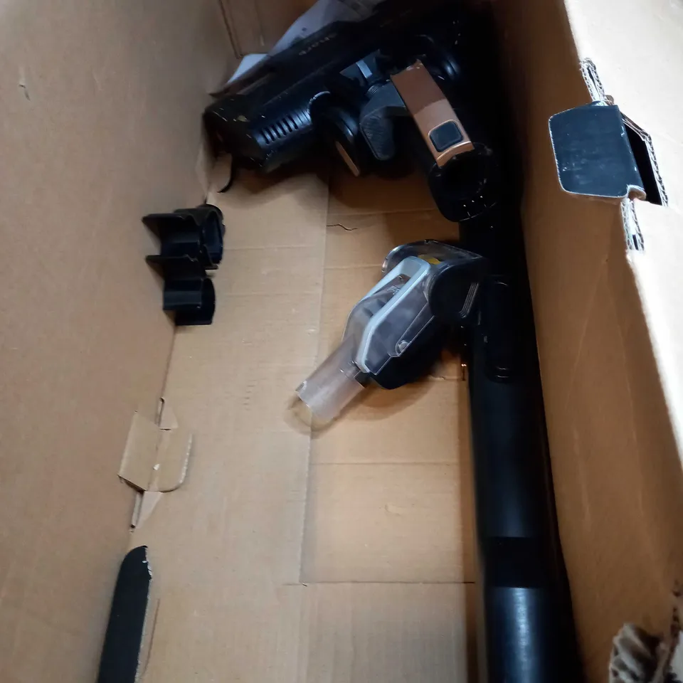 BOXED SHARK BAGLESS CYLINDER PET VACUUM CLEANER
