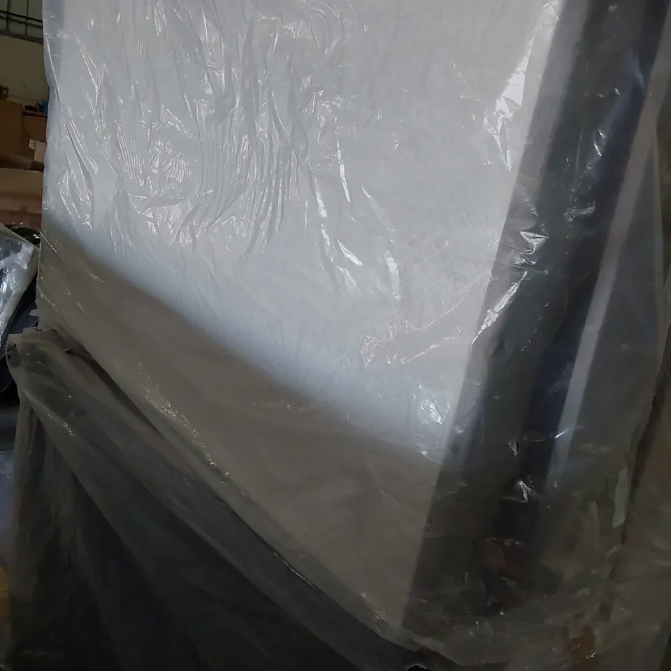 BAGGED 4'6" DOUBLE DIVAN BASE (2 SECTIONS)