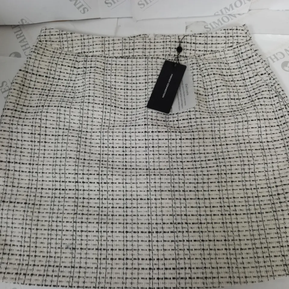 FRENCH CONNECTION EFFIE BOUCLE SKIRT - UK 14