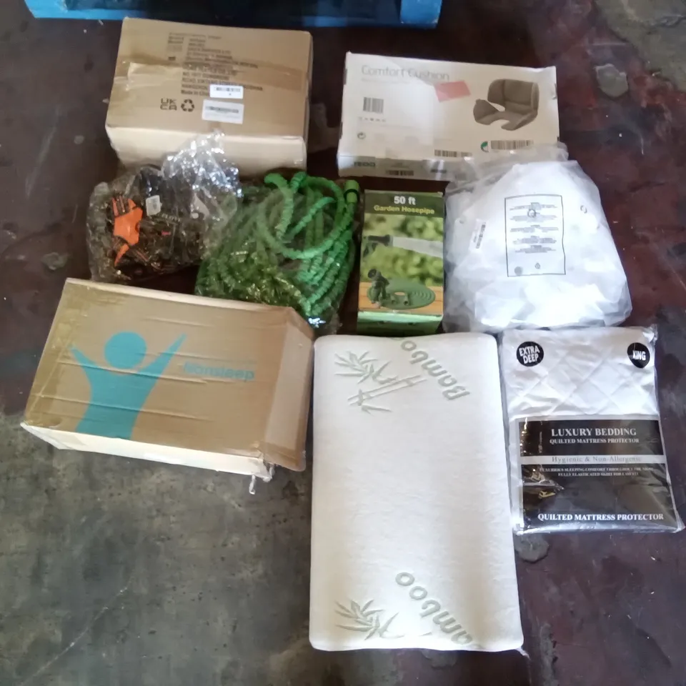 PALLET OF ASSORTED ITEMS INCLUDING COMFORT CUSHION, 50FT GARDEN HOSE, LUXURY BEDDING, SOFSLEE PILLOW, TRUELOVE OUTDOOR PET HARNESS, CLEAR SHOWER CURTAIN