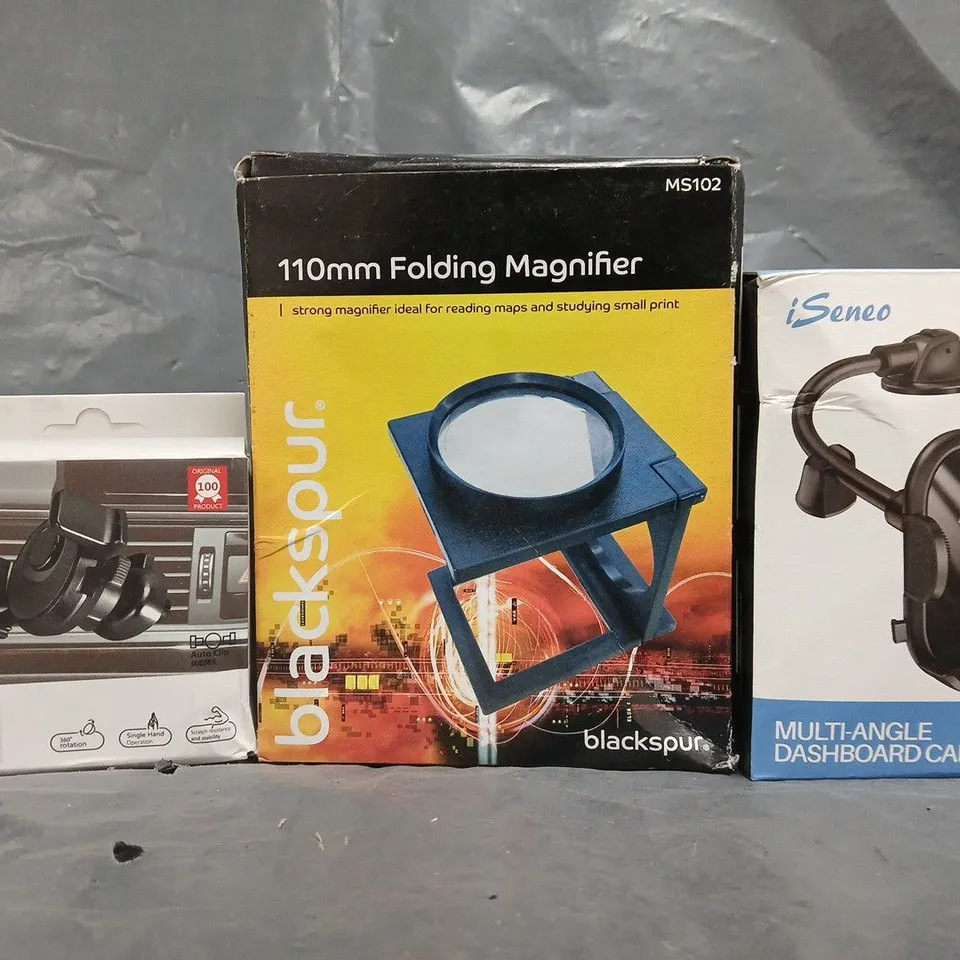 BOX OF APPROXIMATELY 20 ASSORTED ITEMS TO INCLUDE MULTI-ANGLE DASHBOARD CAR MOUNT, 110MM FOLDING MAGNIFIER, ETC