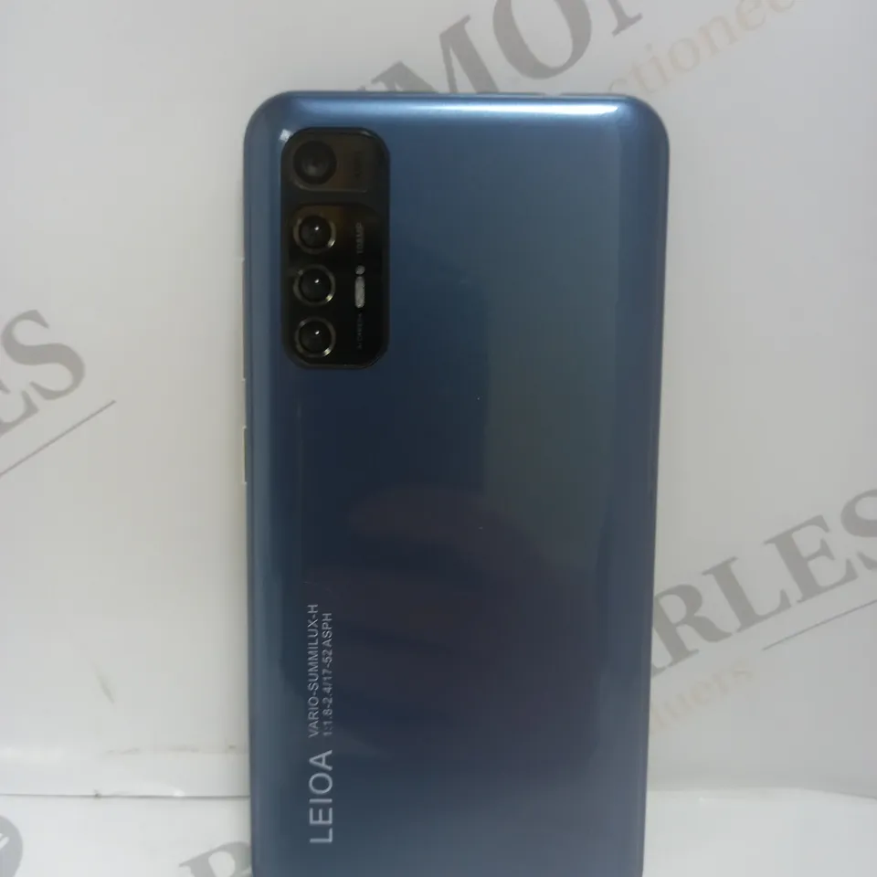 BOXED LEIOA VARIO-SUMMILUX SMARTPHONE 