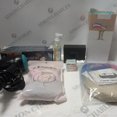 LOT OF ASSORTED COSMETIC ITEMS TO INCLUDE HAIRDRYER, KIDS TOOTHBRUSHES AND WIGS