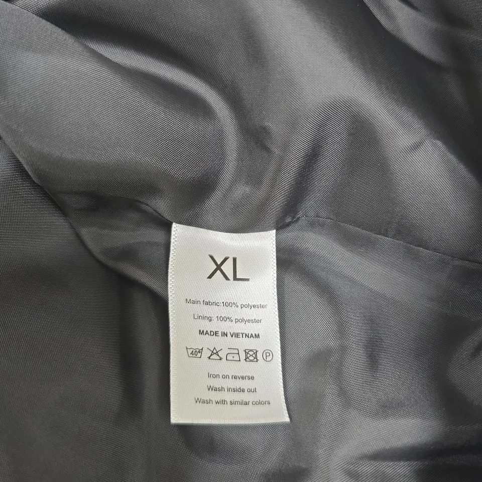 LA MAREY SIGNATURE BLACK COAT – XL – 100% POLYESTER