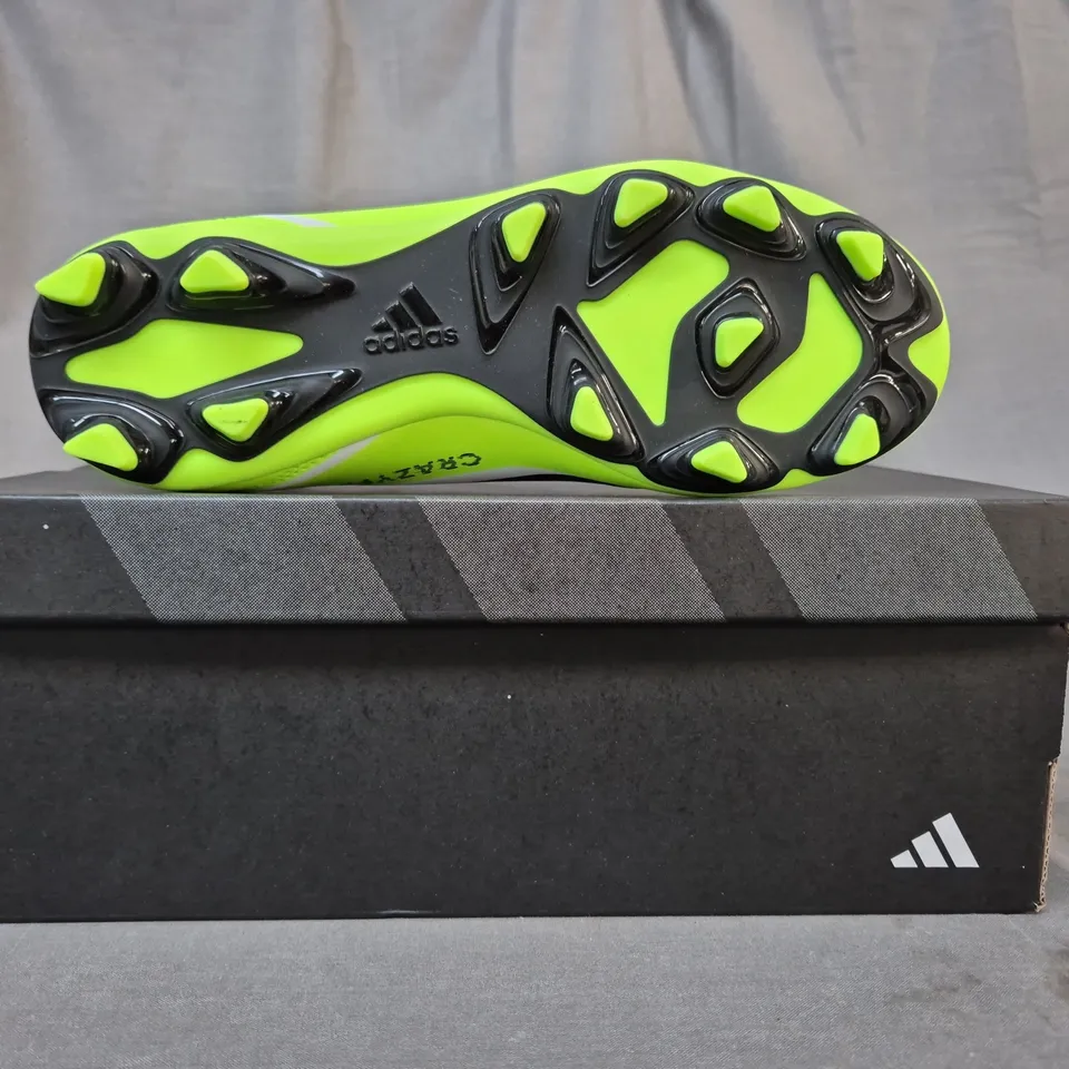 BOXED PAIR OF ADIDAS X CRAZYFAST.4 FXG KID'S FOOTBALL BOOTS IN WHITE/LIME/BLACK UK SIZE 3