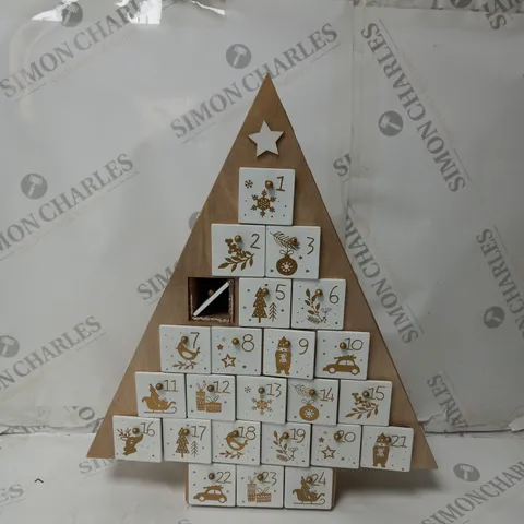TRADITIONAL TREE ADVENT CALENDAR