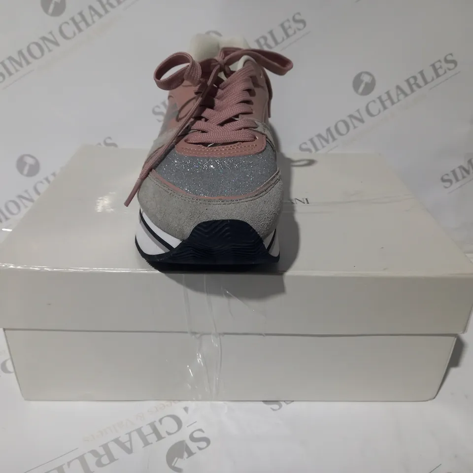 BOXED PAIR OF EMPORIO ARMANI SHOES IN NUDE/GREY/WHITE W. SILVER GLITTER EFFECT UK SIZE 4