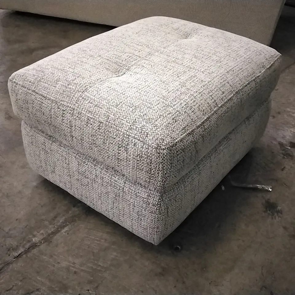 QUALITY BRITISH DESIGNED & MANUFACTURED G PLAN STRATFORD STORAGE FOOTSTOOL HARBOUR SLATE FABRIC