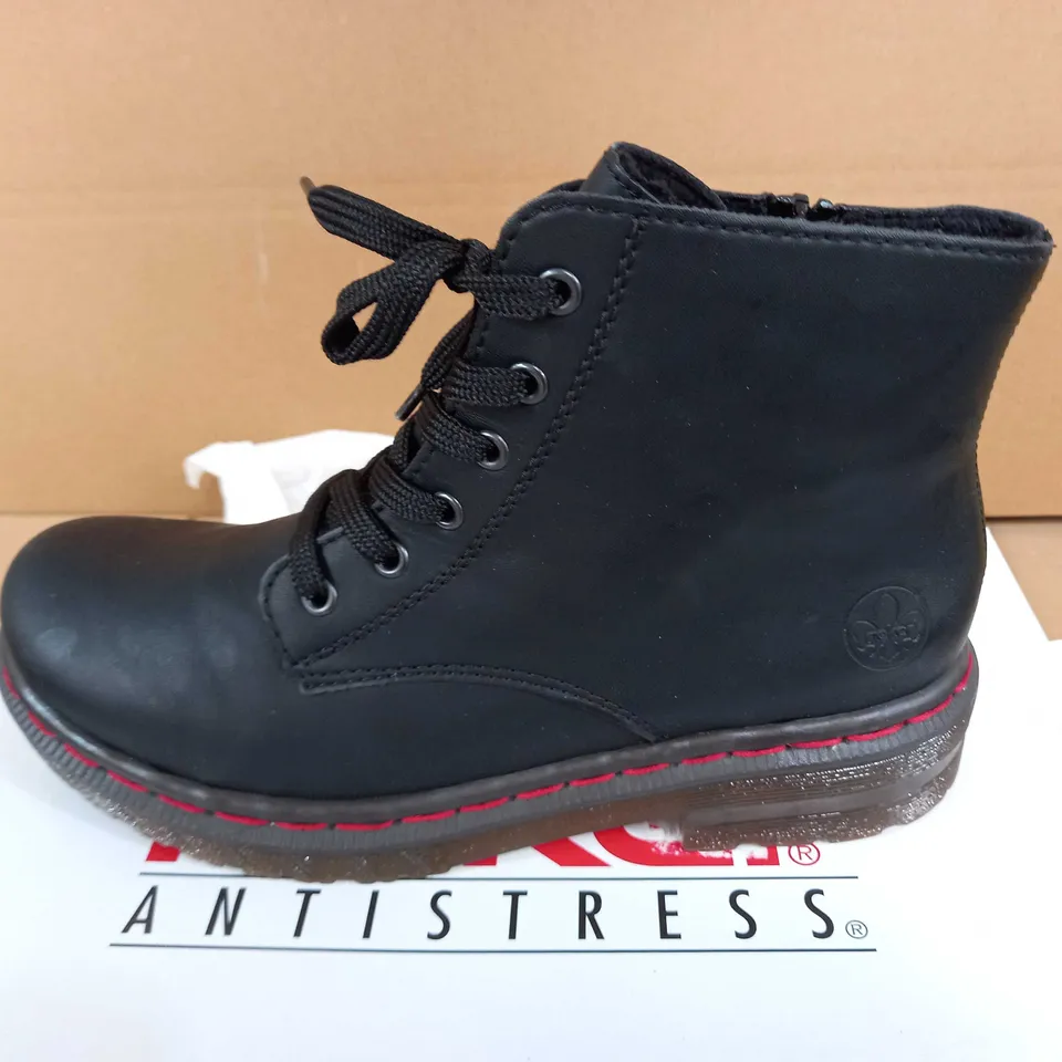 RIEKER LACK UP BLACK ANKLE BOOTAS - UK SIZE 7.5