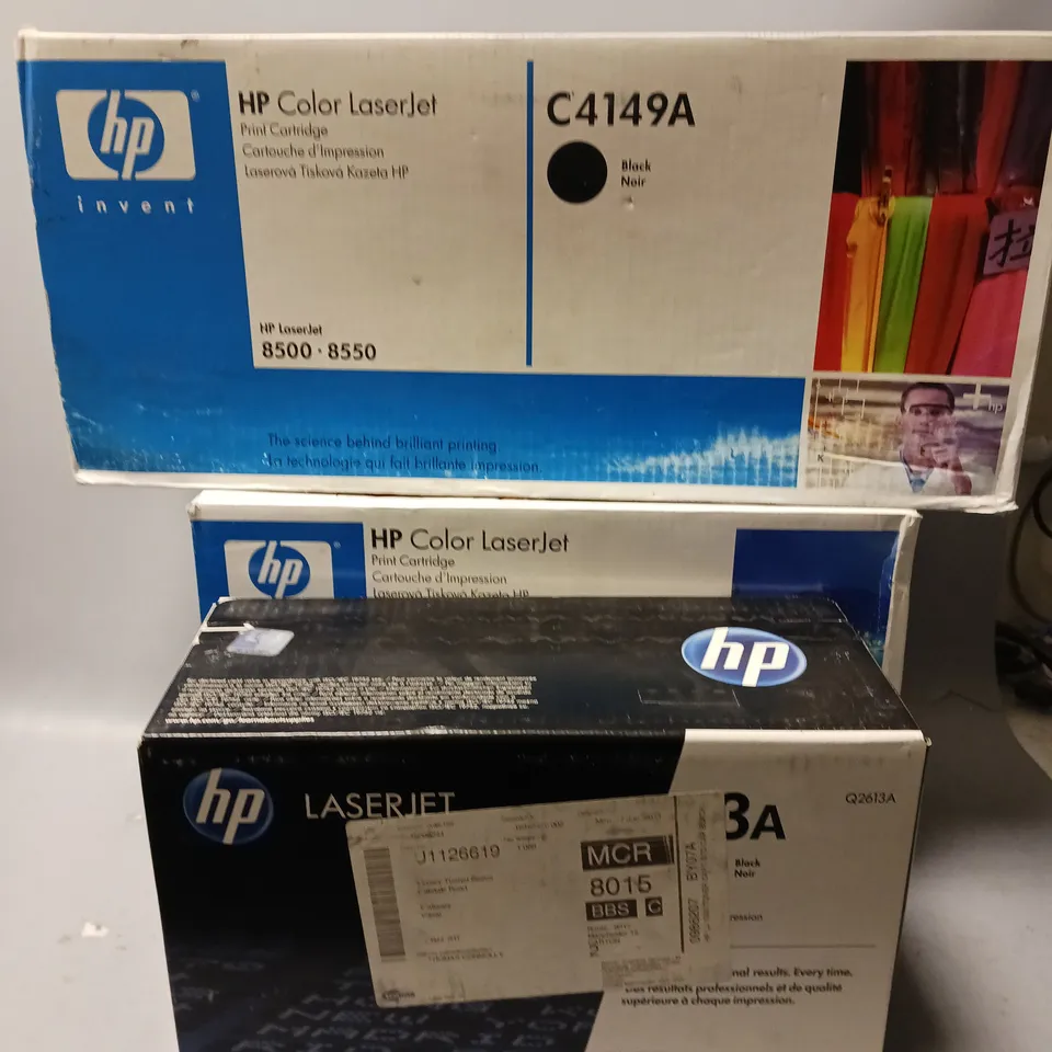 6 BOXED PRINTER CARTRIDGES TO INCLUDE C4149A BLACK, Q360A 122A BLACK, C9723A MAGENTA, ETC