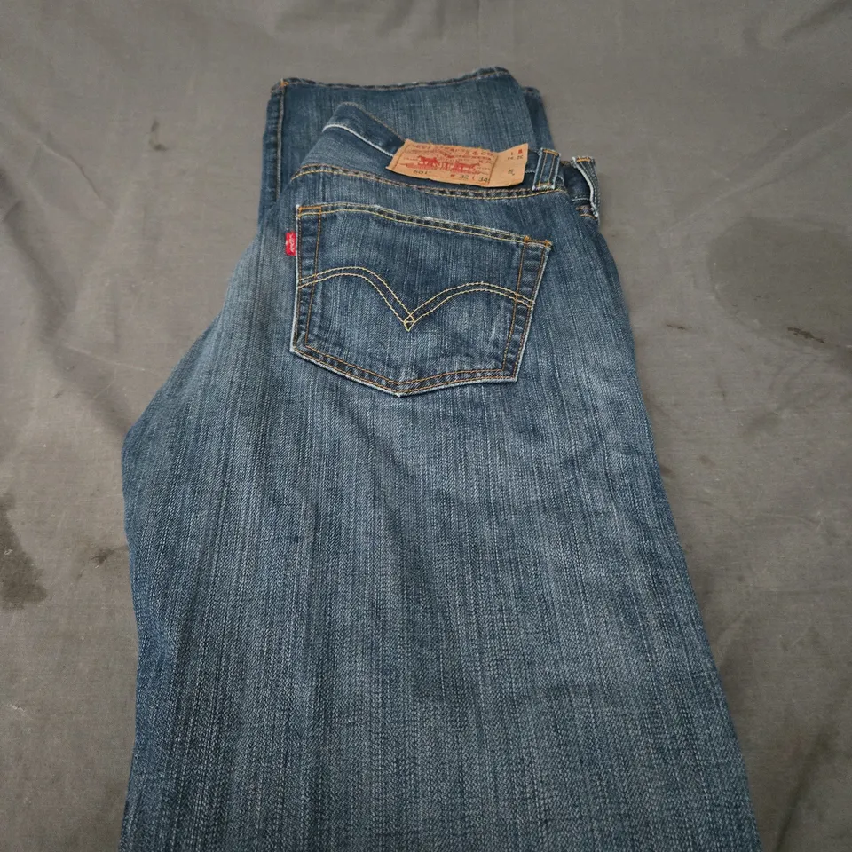 LEVIS STRAUSS 501 DENIM JEANS SIZE W32