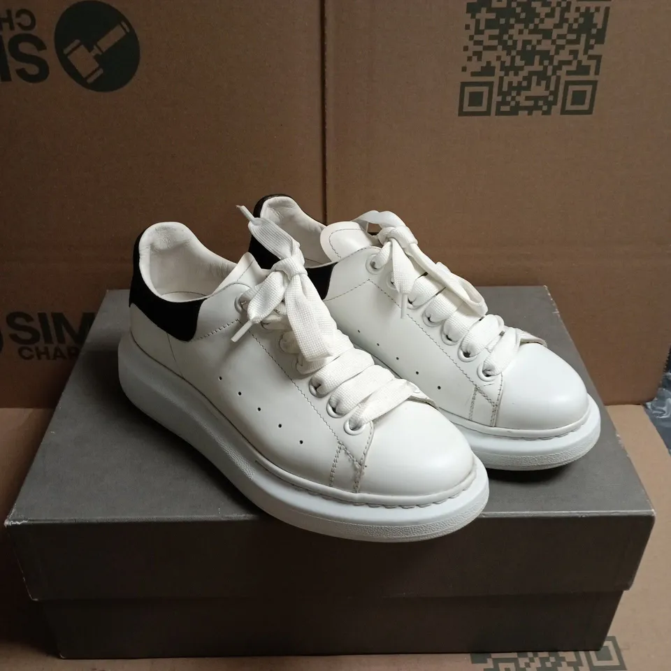 BOXED PAIR OF ALEXANDER MCQUEEN OVERSIZED TRAINERS IN WHITE LEATHER - 4