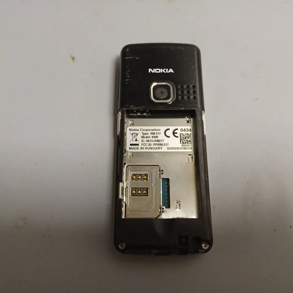 NOKIA RM-217 MOBILE PHONE