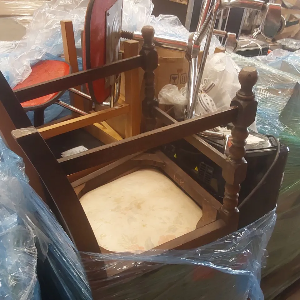 PALLET CONTAINING A VERY LARGE QUANTITY OF ASSORTED ITEMS INCLUDING: AIR FRYER, DINING CHAIRS ECT