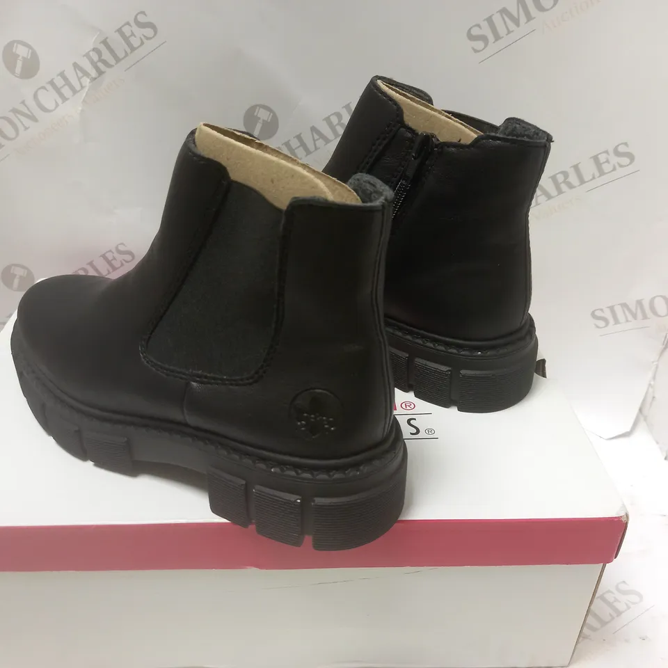 BOXED RIEKER CHUKY ANKLE BOOTS - SIZE 4