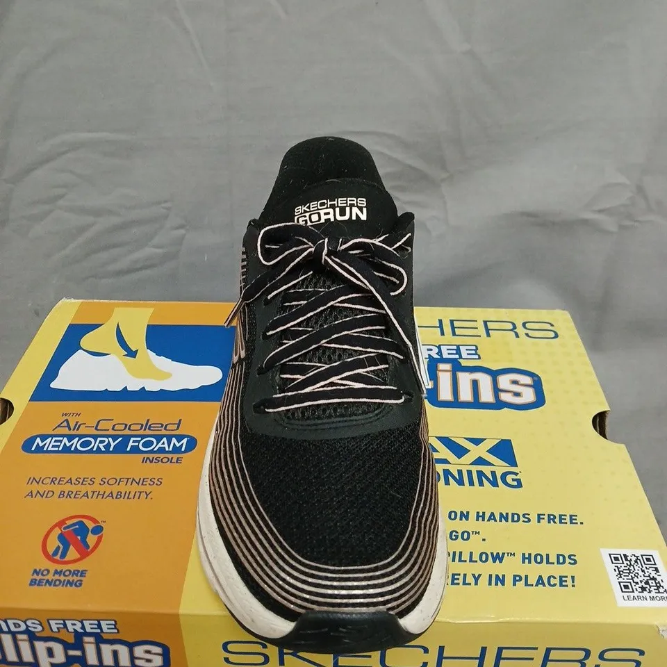 SKECHERS SLIP-INS BLACK MEMORY FOAM TRAINERS - UK SIZE 5