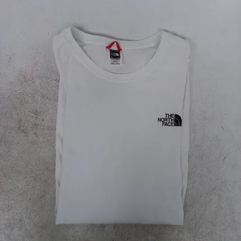 THE NORTH FACE SHORT SLEEVE T-SHIRT IN WHITE SIZE XL