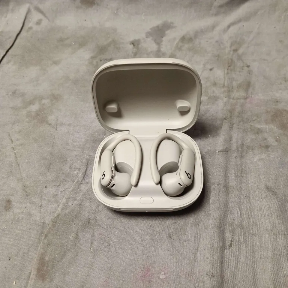 BEATS POWERBEATS PRO WIRELESS EARPHONES 