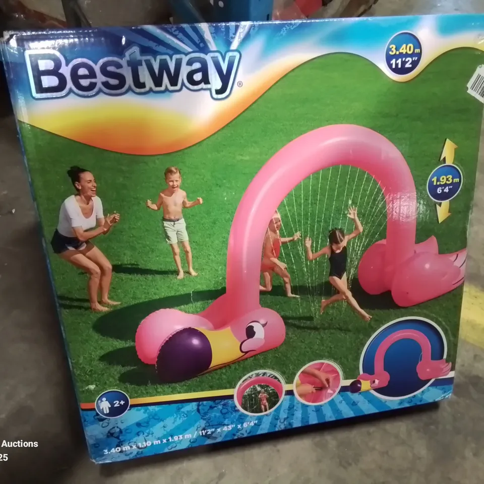 BOXED BESTWAY INFLATABLE FLAMINGO SPRAY ARCH