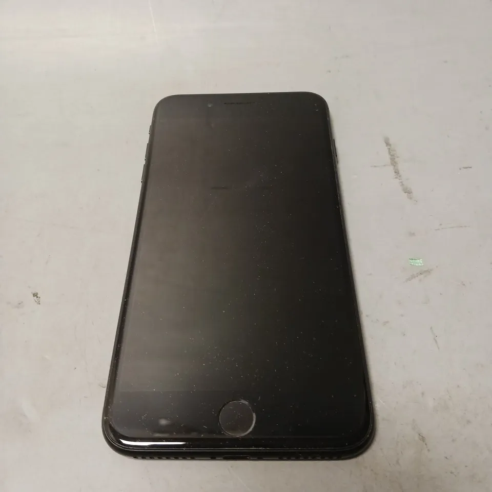 BOXED APPLE IPHONE 7 PLUS