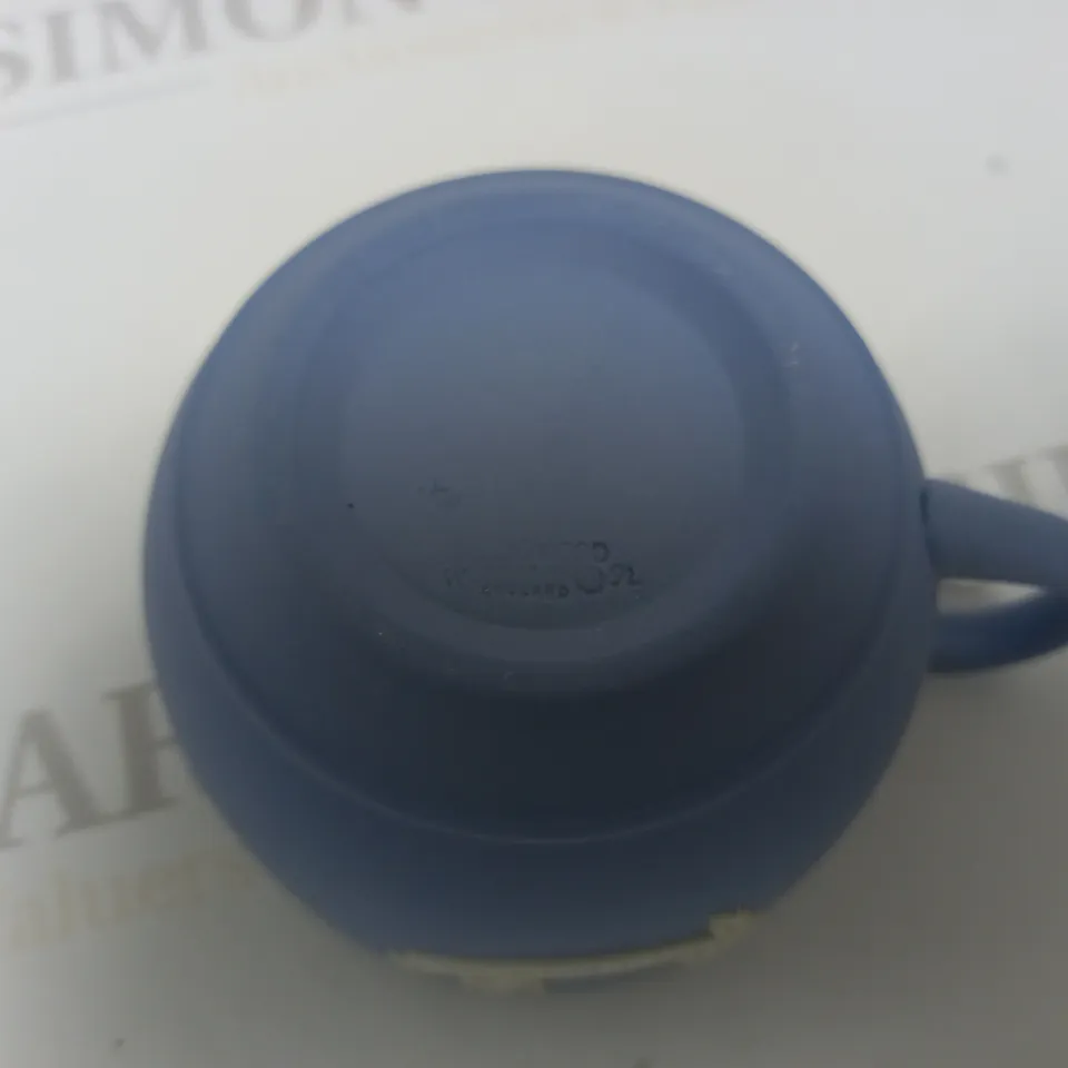 WEDGWOOD MERRY CHRISTMAS 1991 TEACUP & SAUCER