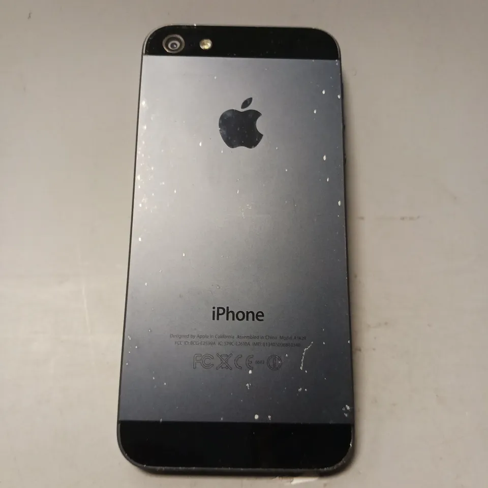 APPLE IPHONE 5 (A1429) SMARTPHONE IN NAVY