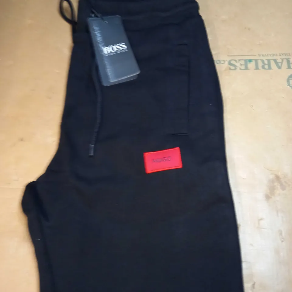 HUGO BOSS TRACKSUIT BOTTOMS SIZE UNSPECIFIED