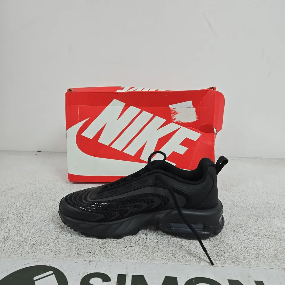 NIKE AIR MAX FIRE (GS) BLACK/BLACK SNEAKERS – UK 6