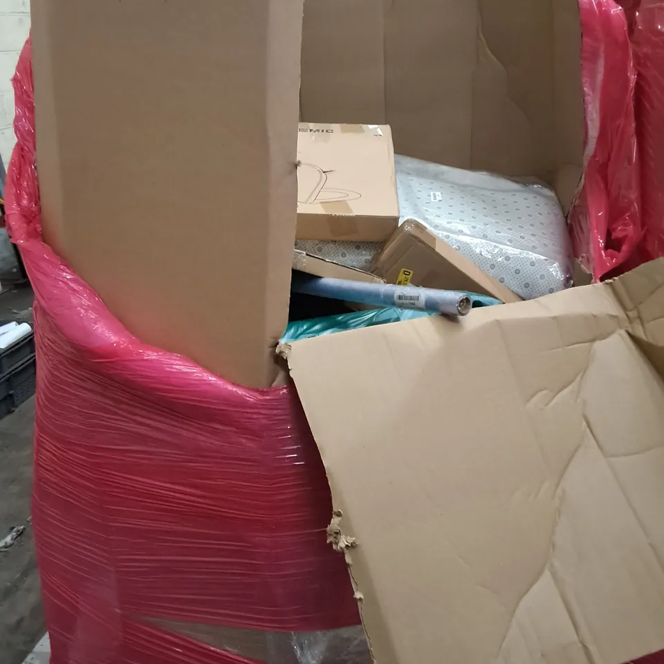 PALLET OF ASSORTED HOUSEHOLD ITEMS TO INCLUDE METAL BASIN RETRACTABLE GATE AND HOME FABRICS 