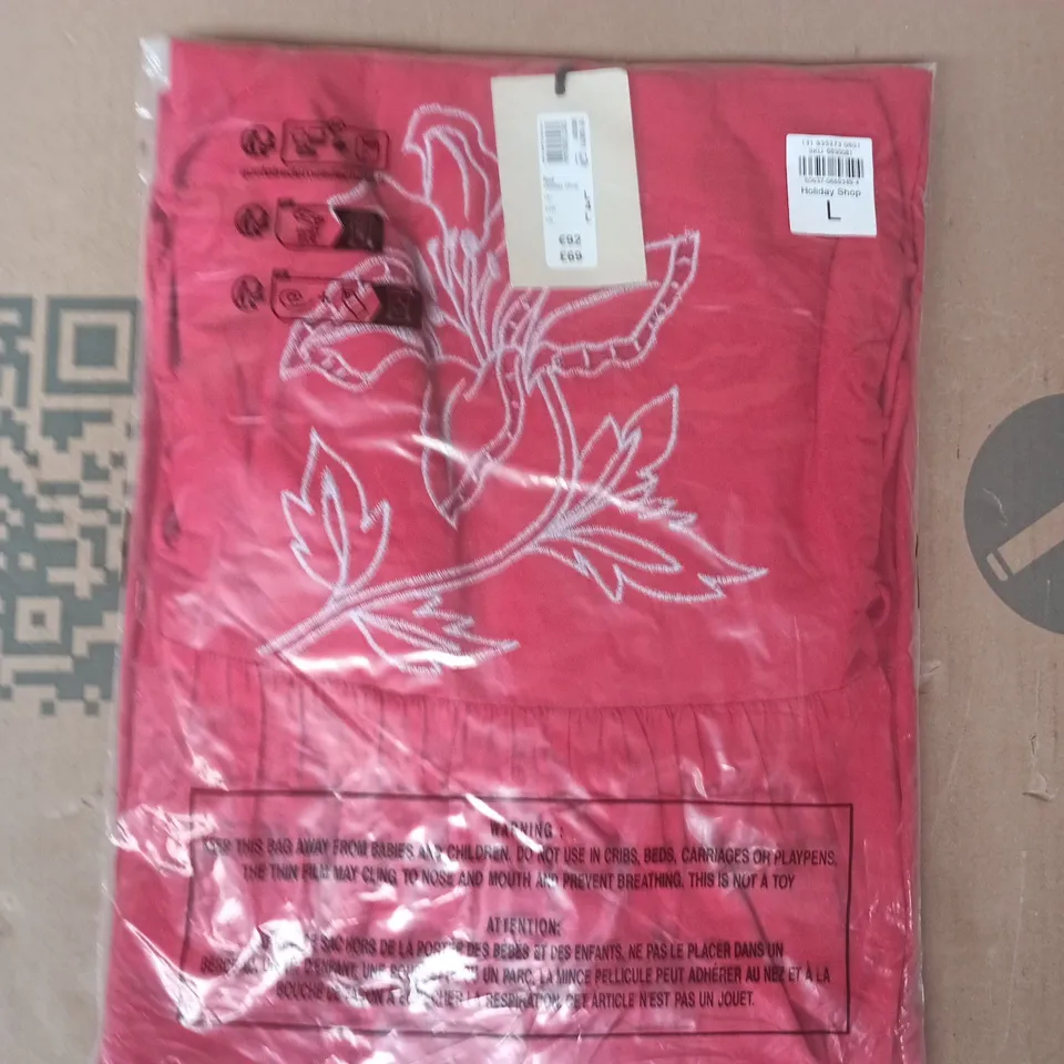 BAGGED RIVER ISLAND HOLIDAY DRESS IN RED SIZE LARGE