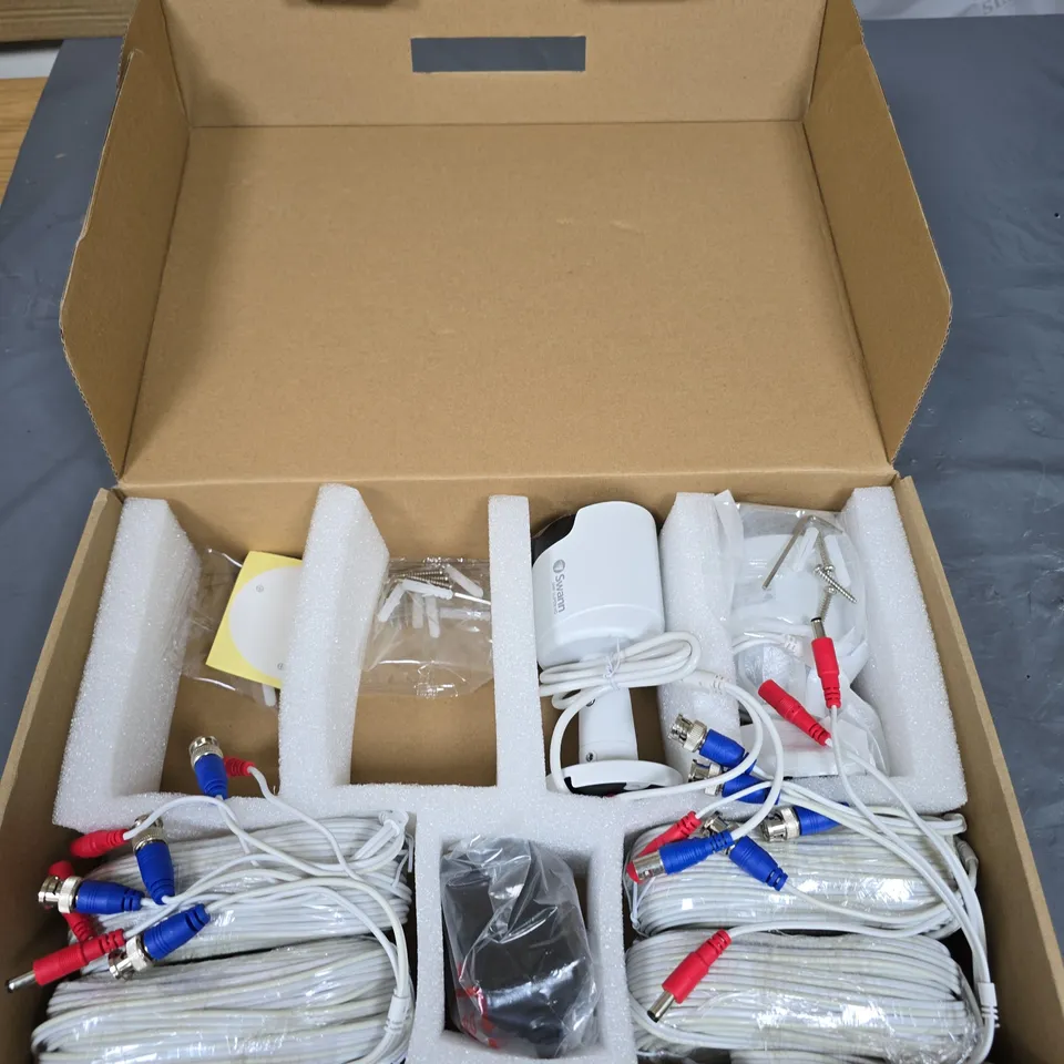 SWANN 2 X CCTV SECURITY CAMERA SYSTEM KIT WITH CABLES AND ACCESSORIES