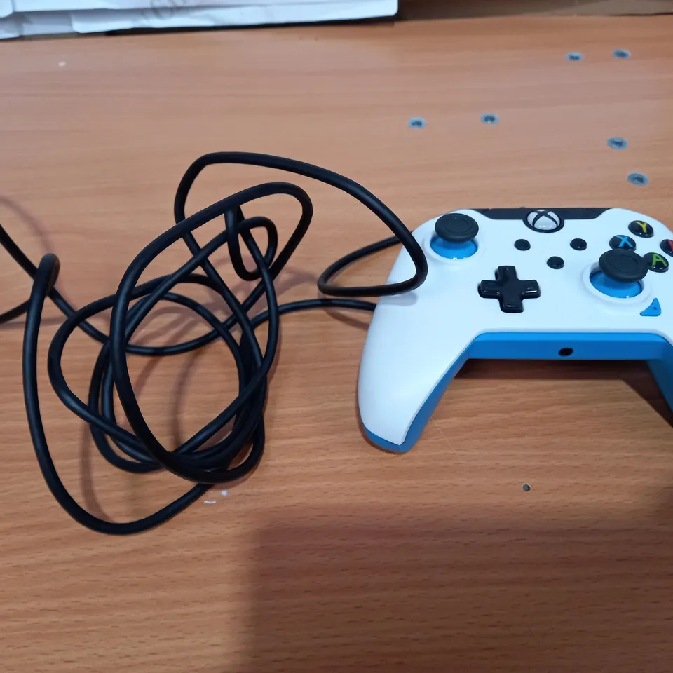 PDP ION WHITE XBOX WIRED CONTROLLER