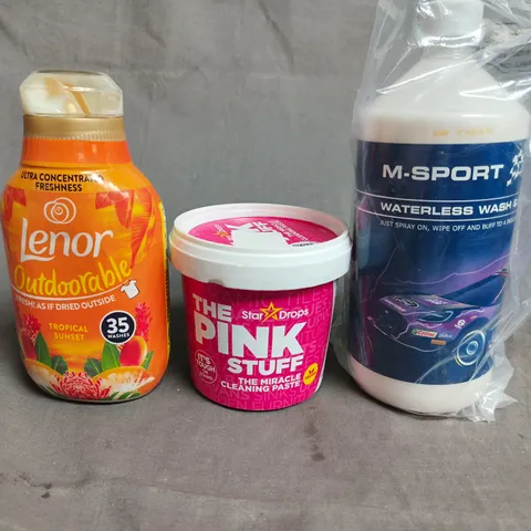 APPROX 10 ASSORTED ITEMS TO INCLUDE - LENOR OUTDOORABLE TROPICAL SUNSET FABRIC SOFTENER; THE PINK STUFF CLEANING PASTE; M-SPORT WATERLESS WASH