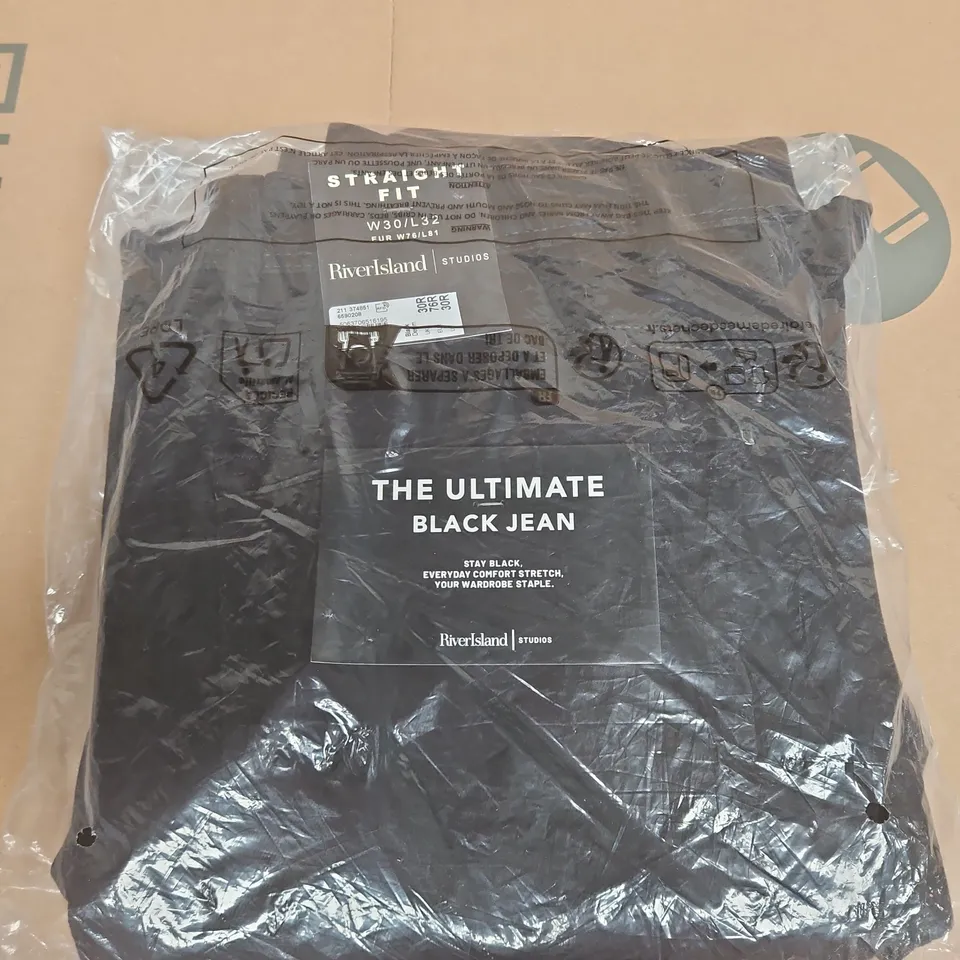 RIVER ISLAND STUDIOS THE ULTIMATE BLACK JEAN – STRAIGHT FIT SIZE 30R