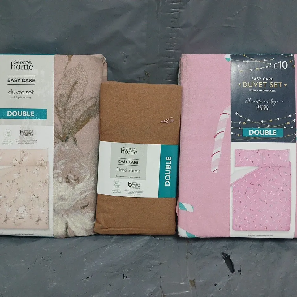 BOX OF APPROXIMATELY 10 ASSORTED BEDDING ITEMS IN VARIOUS STYLES, SIZES, AND COLOURS TO INCLUDE DUVET SETS AND PILLOWCASES, ETC - COLLECTION ONLY