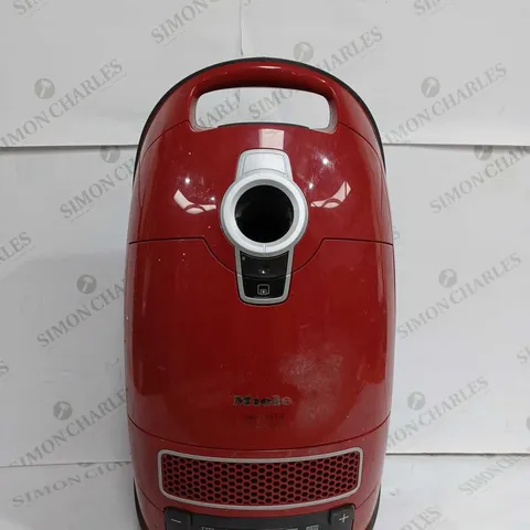 MIELE COMPLETE C3 POWERLINE CAT & DOG